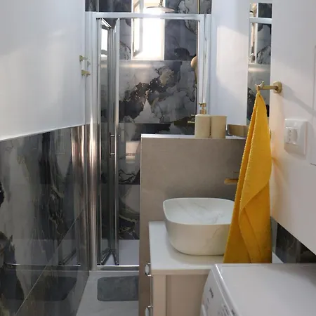 Appartement Charming Flat Near Center And