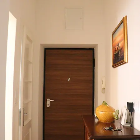 Charming Flat Near Center And Appartement Split